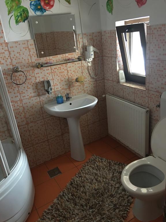 Vila Colt De Rai Hotel Rîşnov Екстериор снимка