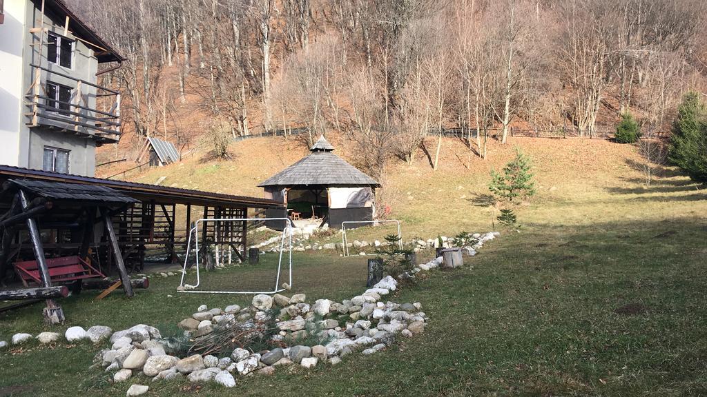 Vila Colt De Rai Hotel Rîşnov Екстериор снимка